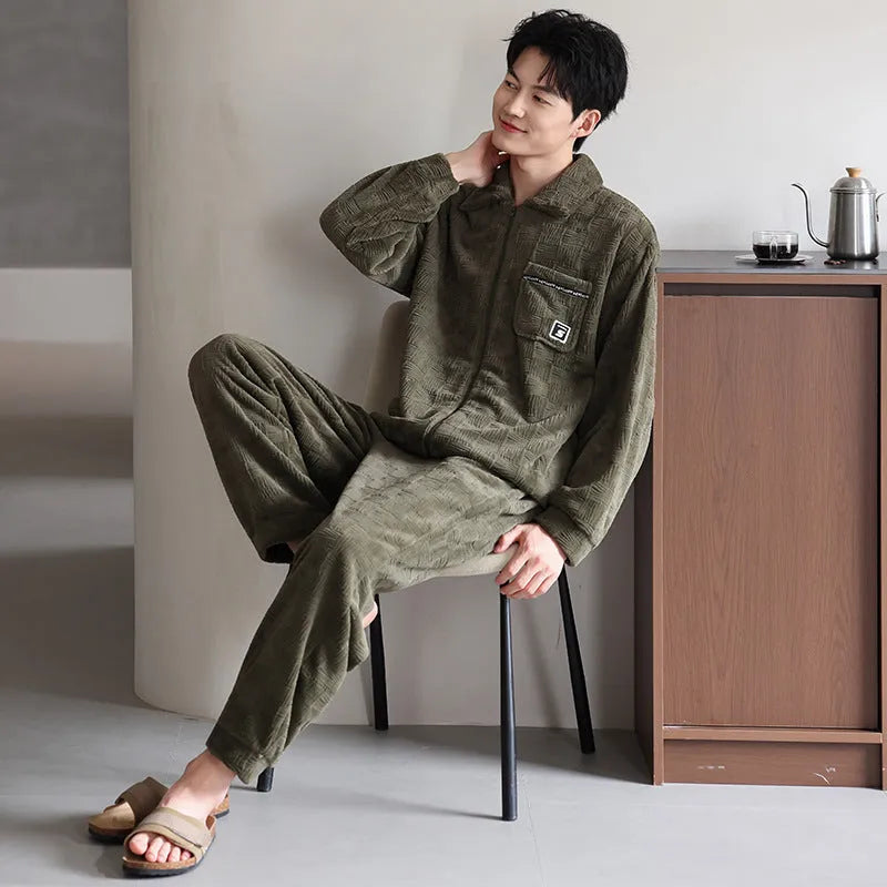 Men's coral velvet pajamas suit in black – super thick flannel two-piece set with top and pants for sleep and outdoor warmth