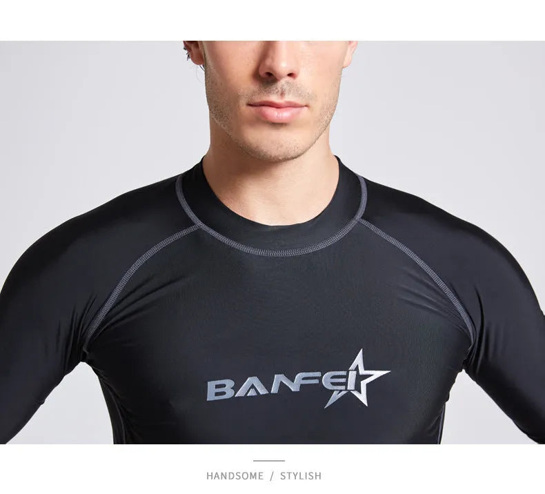 Men's quick-dry half sleeve swimsuit set in nylon fabric for snorkelling and surfing activities