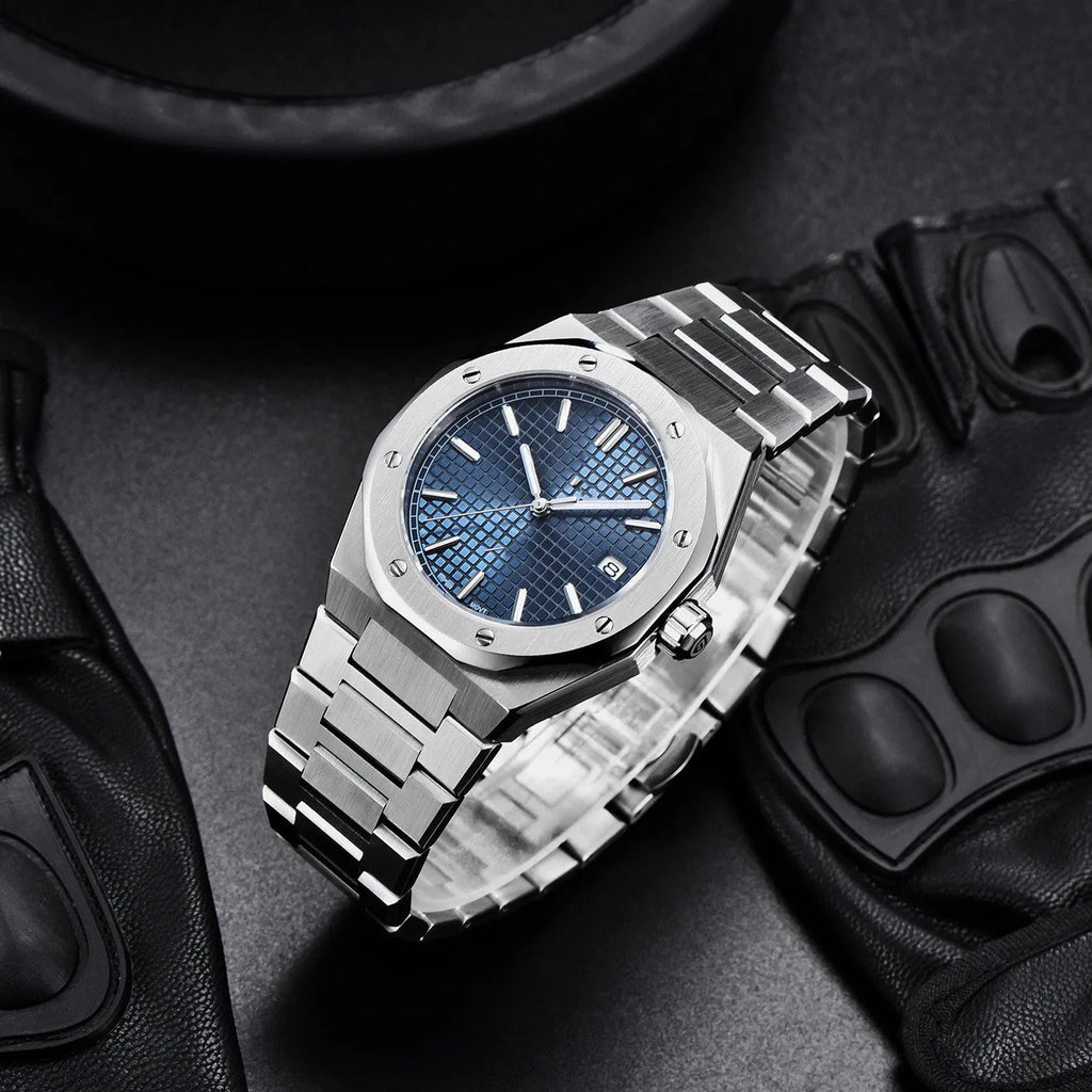 Men's stainless steel automatic mechanical watch with 40mm dial, NH35A movement, luminous hands, and sapphire glass