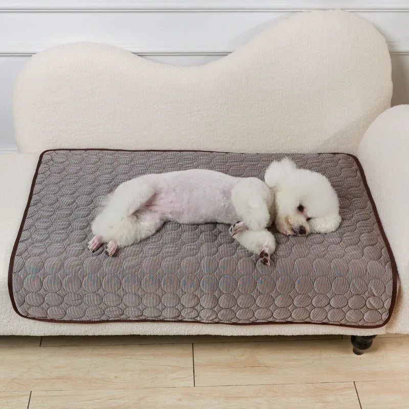 Ice silk pet cooling mat in blue, size M, 60x50cm, for dogs and cats