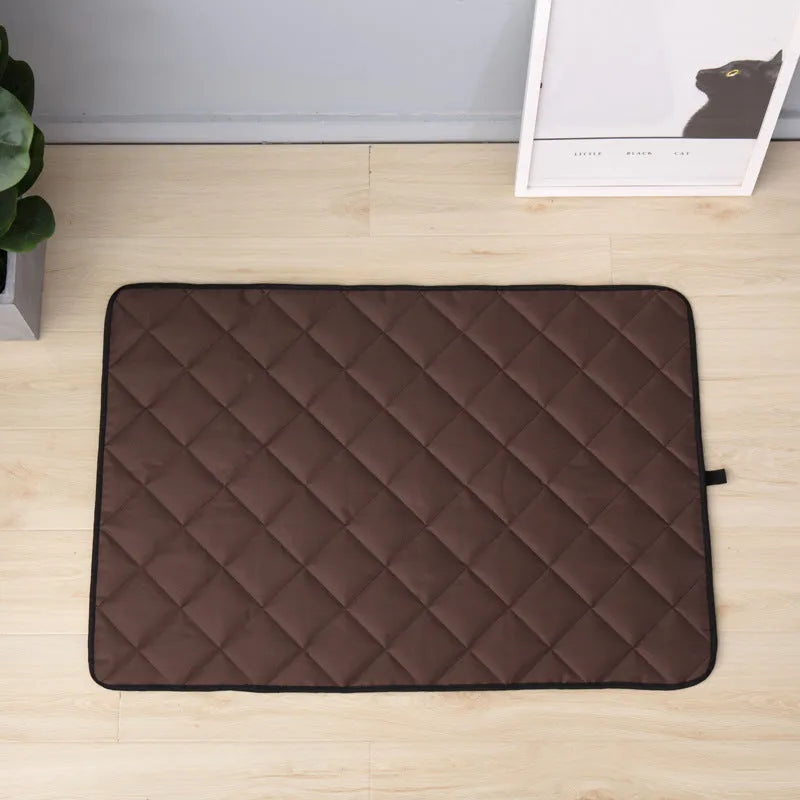 Non-slip cooling pet mat in gray cloth, waterproof and breathable, available in five sizes S to 2XL