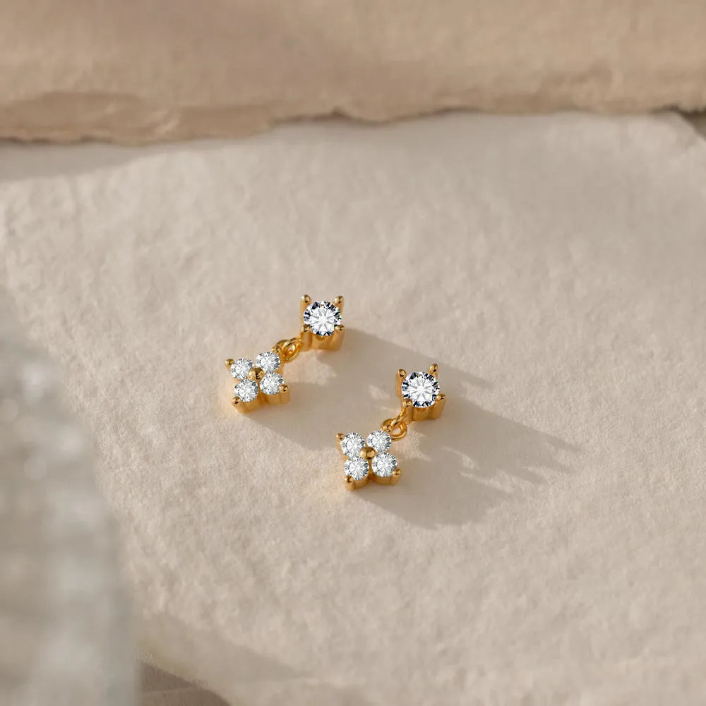 Women’s simple fashion zircon flower earrings in 14k gold stainless steel with electroplated finish