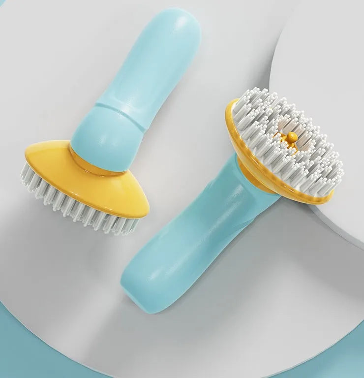 New hand-held blue pet bath brush with ABS PP TPR material 62 by 90 by 160mm for dogs and cats