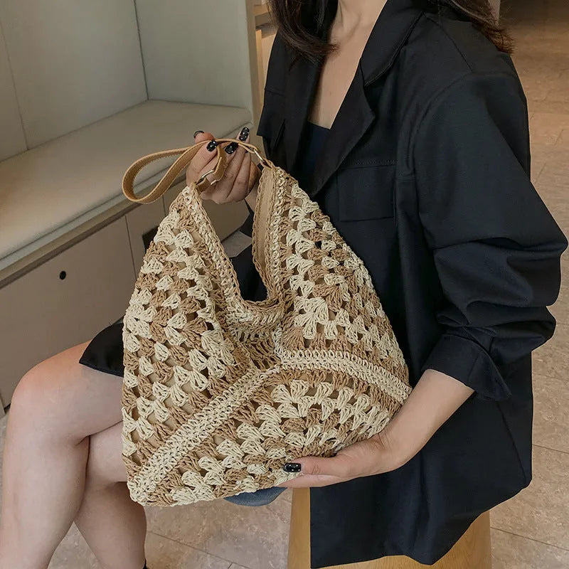 Handmade straw woven hollow contrast colour weave women's shoulder bag with polyester lining in khaki beige
