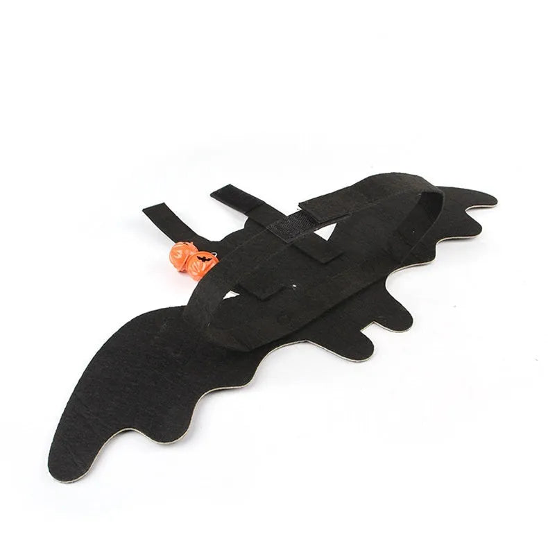 Halloween batwing costume for cats in felt fabric with bat design