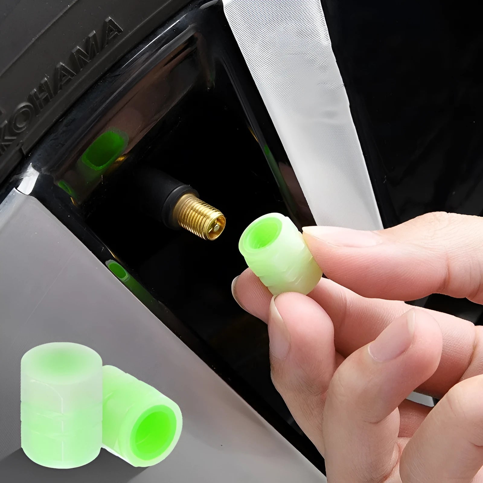 Rubber car luminous valve cap with four glowing nozzles for tyre valve illumination