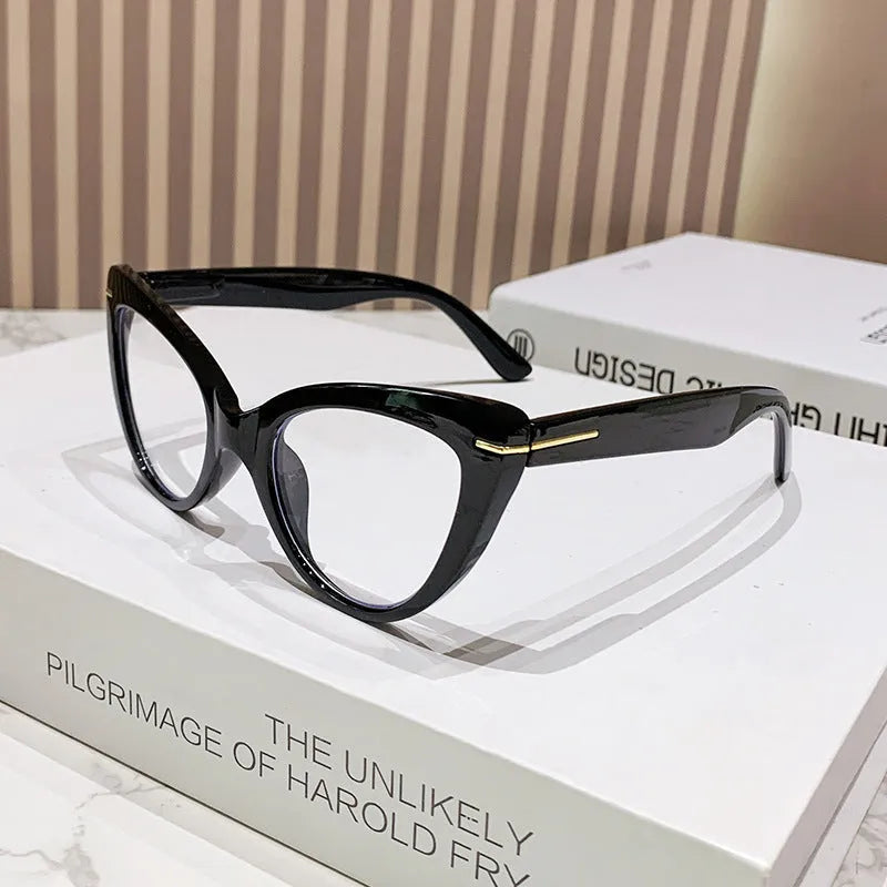 Women's large cat's eye frame presbyopic glasses with dragon and phoenix decorations