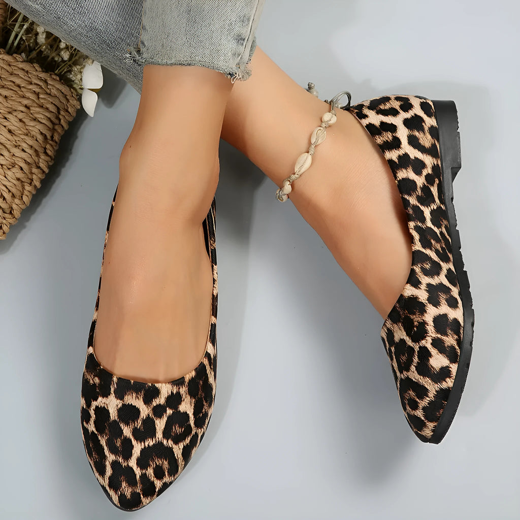 Women's flat pointed toe casual shoes, artificial PU upper, rubber sole, solid colour, low top pumps