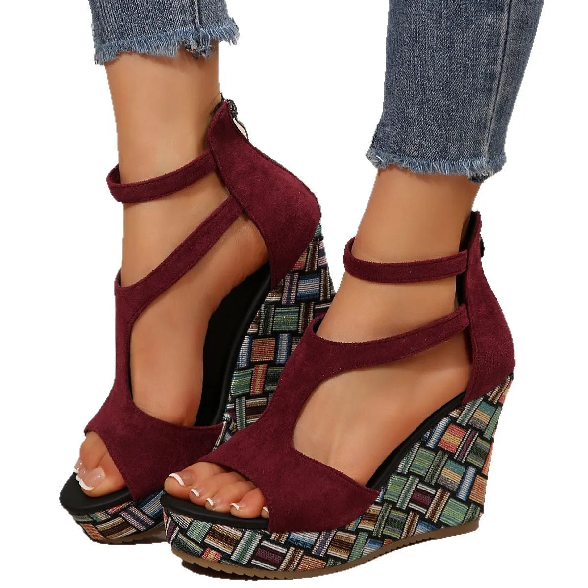 Women's beige ankle-strap sandals with a buckle, thick rubber sole featuring hemp, and a cloth upper.