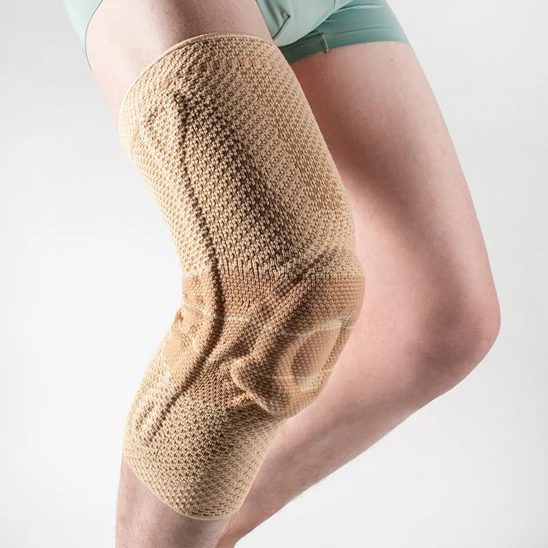Adult sports knee pads in nylon spandex for running and basketball knee protection