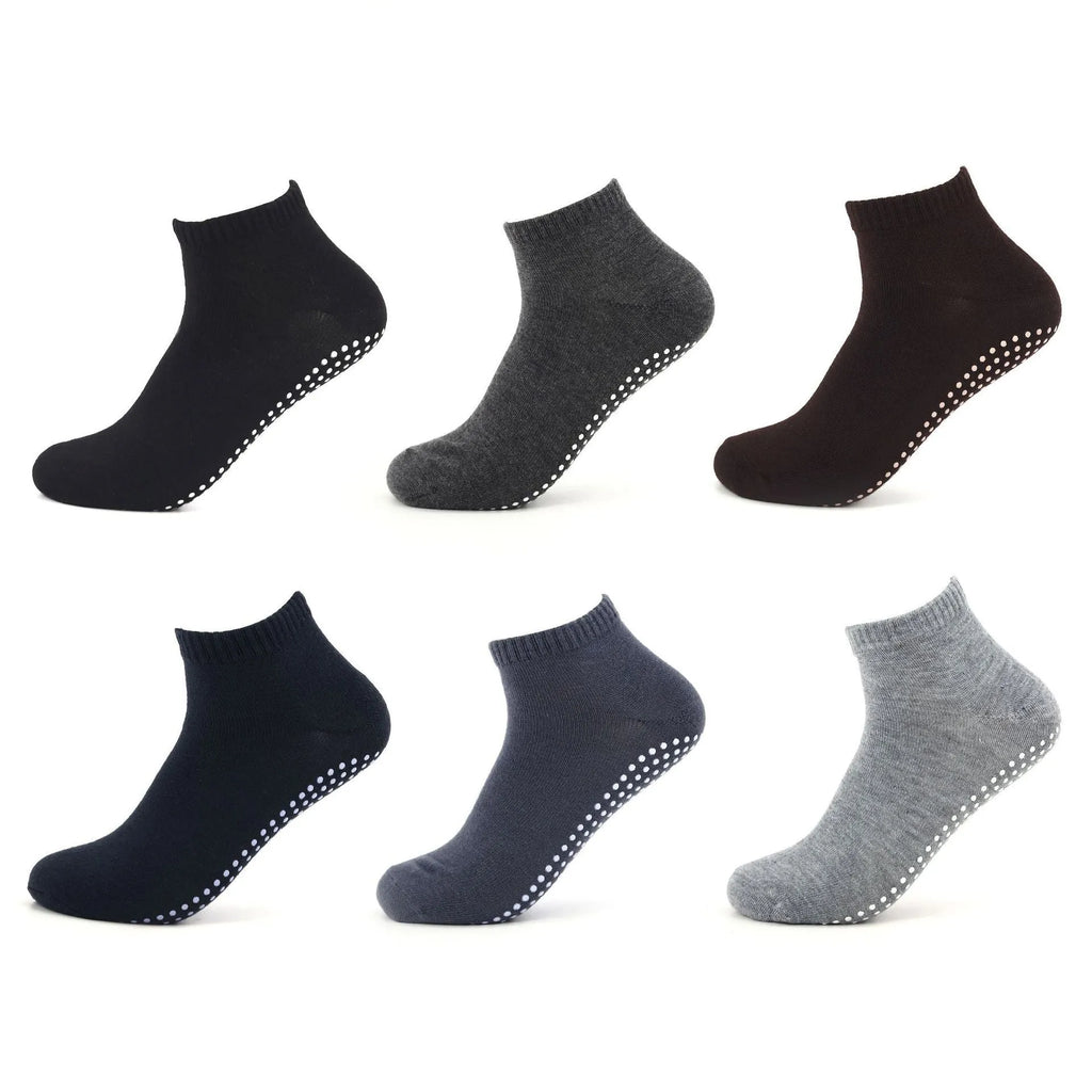 Men's non-slip invisible yoga socks in solid colour cotton, low-cut design