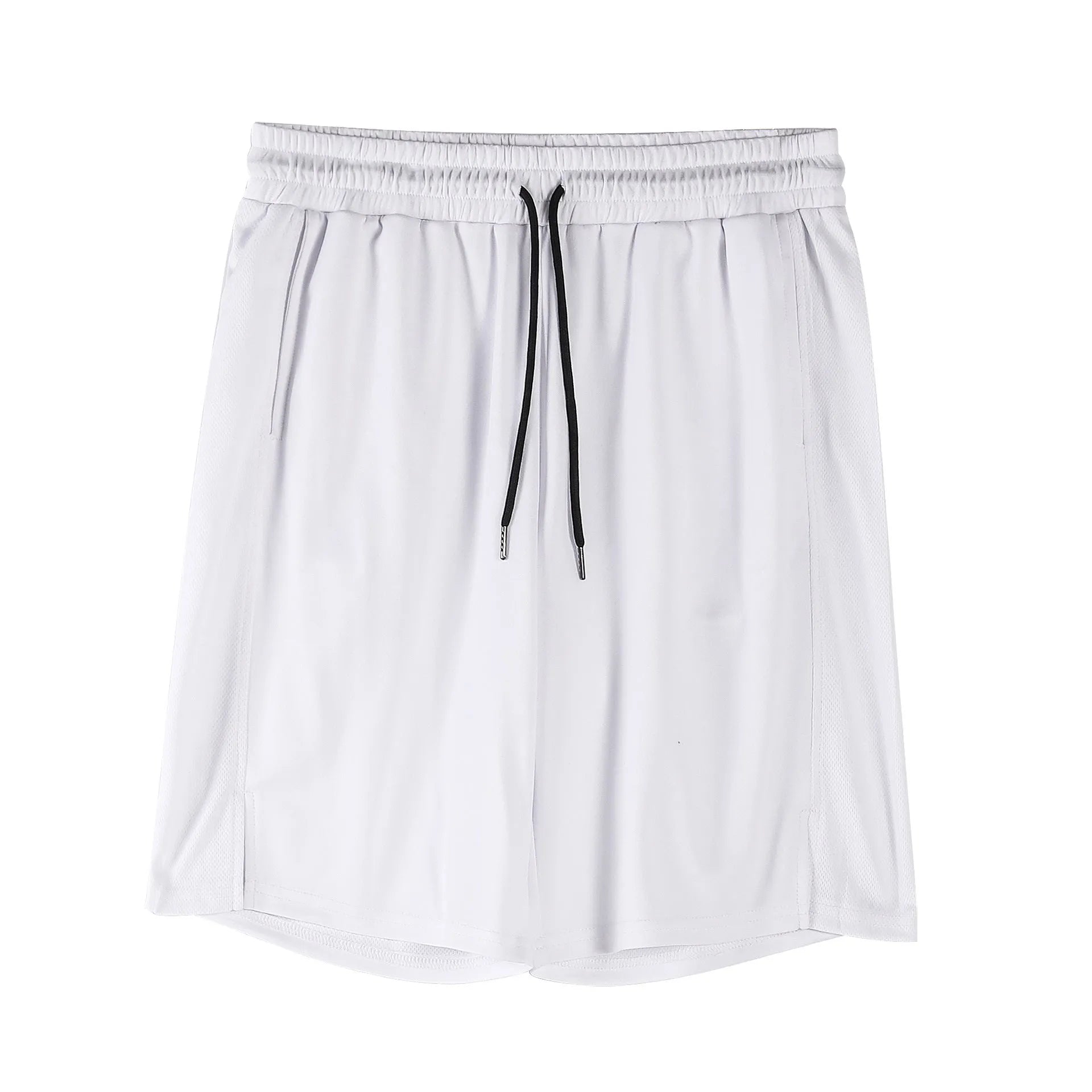 Man wearing loose black quick-drying capri pants for casual summer wear.