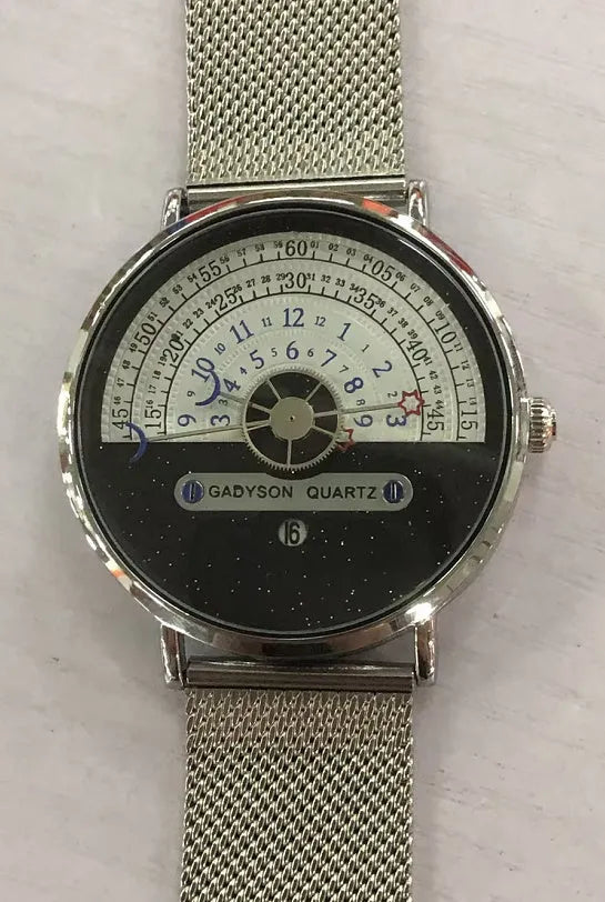 Mens sports watch with 40mm round dial, alloy case, and choice of stainless steel or leather strap