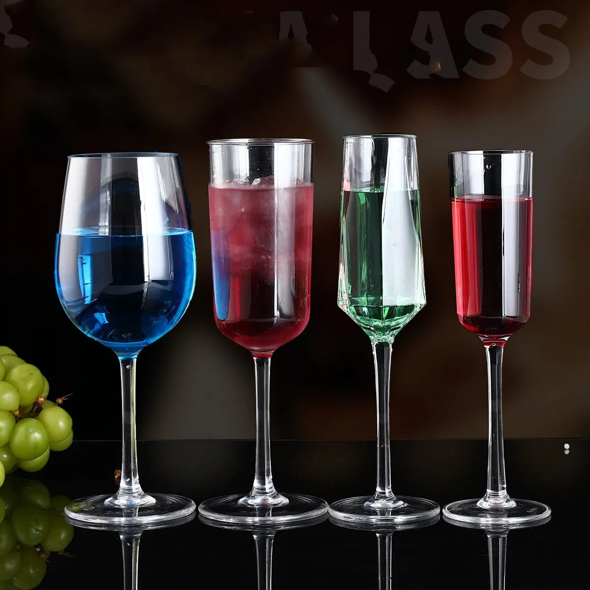 Clear plastic wine bottle and milk tea cup with modern design for party catering, shown in 300ml and 550ml sizes.