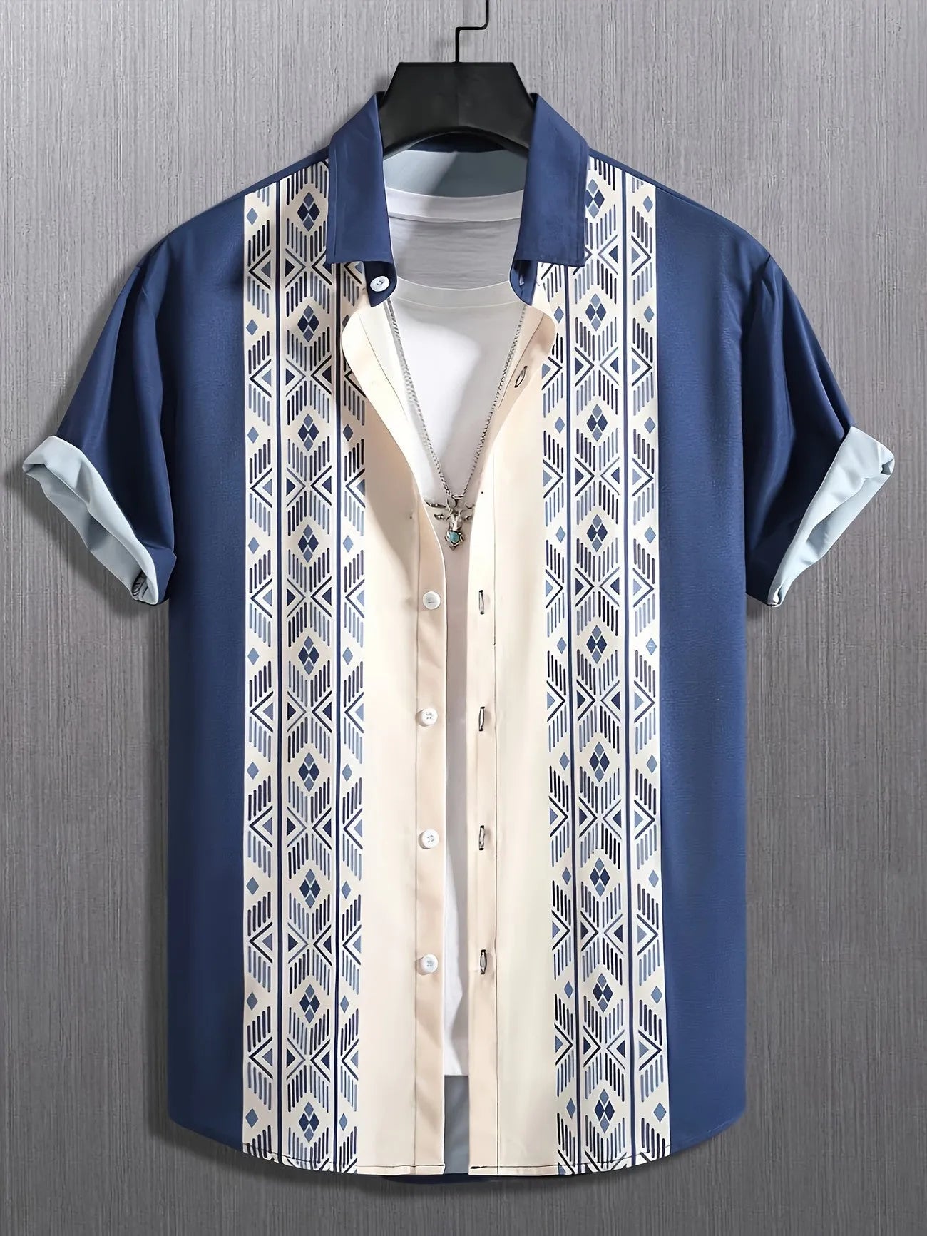 Men's plaid short-sleeved shirt with contrast lapel in loose regular fit