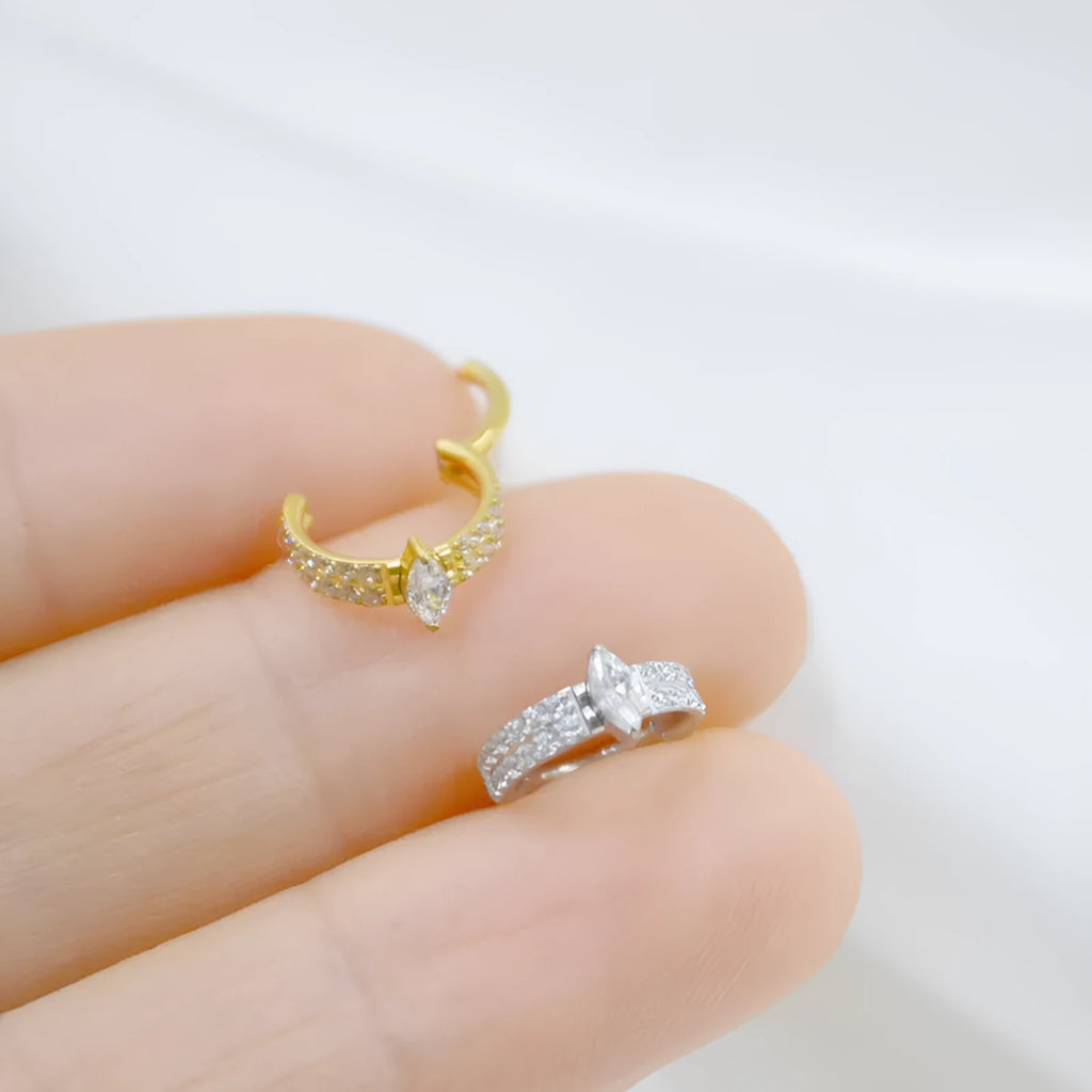 Titanium steel heart-shaped earrings with diamond zircon stones in silver or gold colour