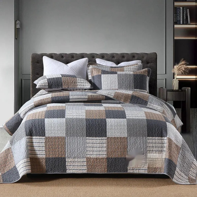 Quilted cotton bed cover set with printed pattern on 1.5-1.8m bed including two pillowcases