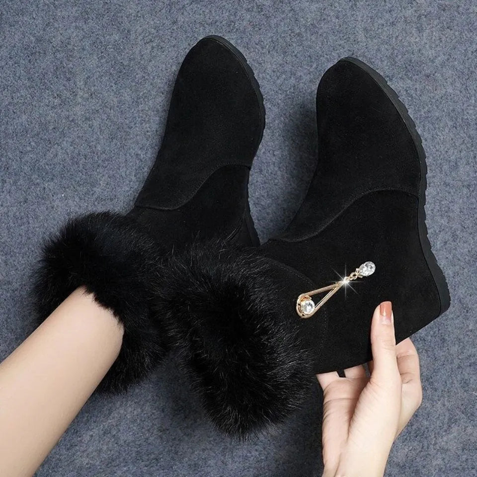 Women's black height increasing insole snow boots with fur upper, casual winter style, available in sizes 35 to 40