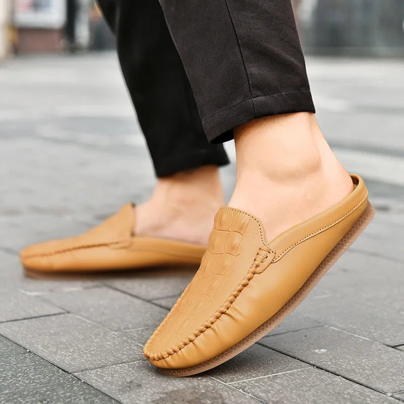 Men's black breathable semi-slippers with a rubber sole and artificial PU upper.
