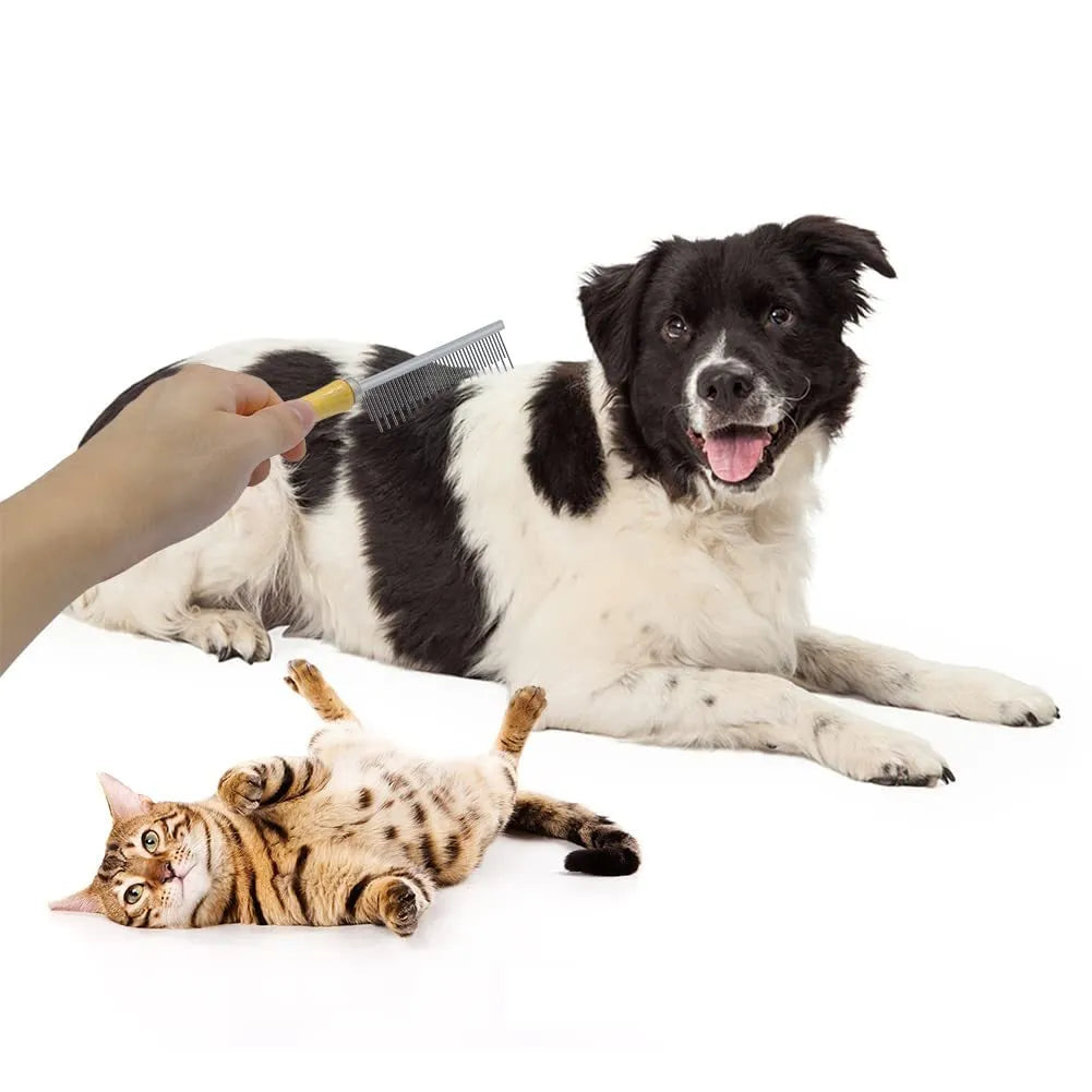 Wooden handle pet grooming comb for dogs and cats with round-tip teeth