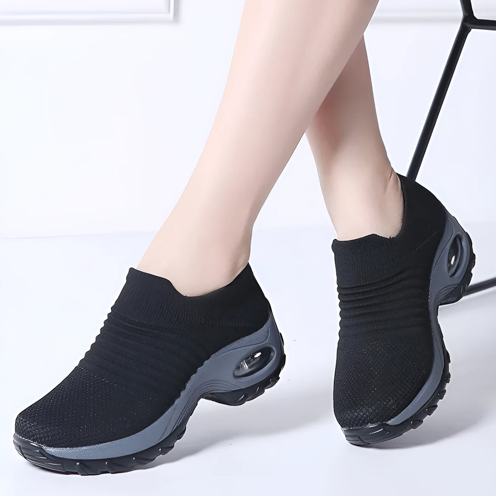 Flying woven rocking shoes with soft MD sole and front strap, shown in black, gray, purple, and camouflage colours