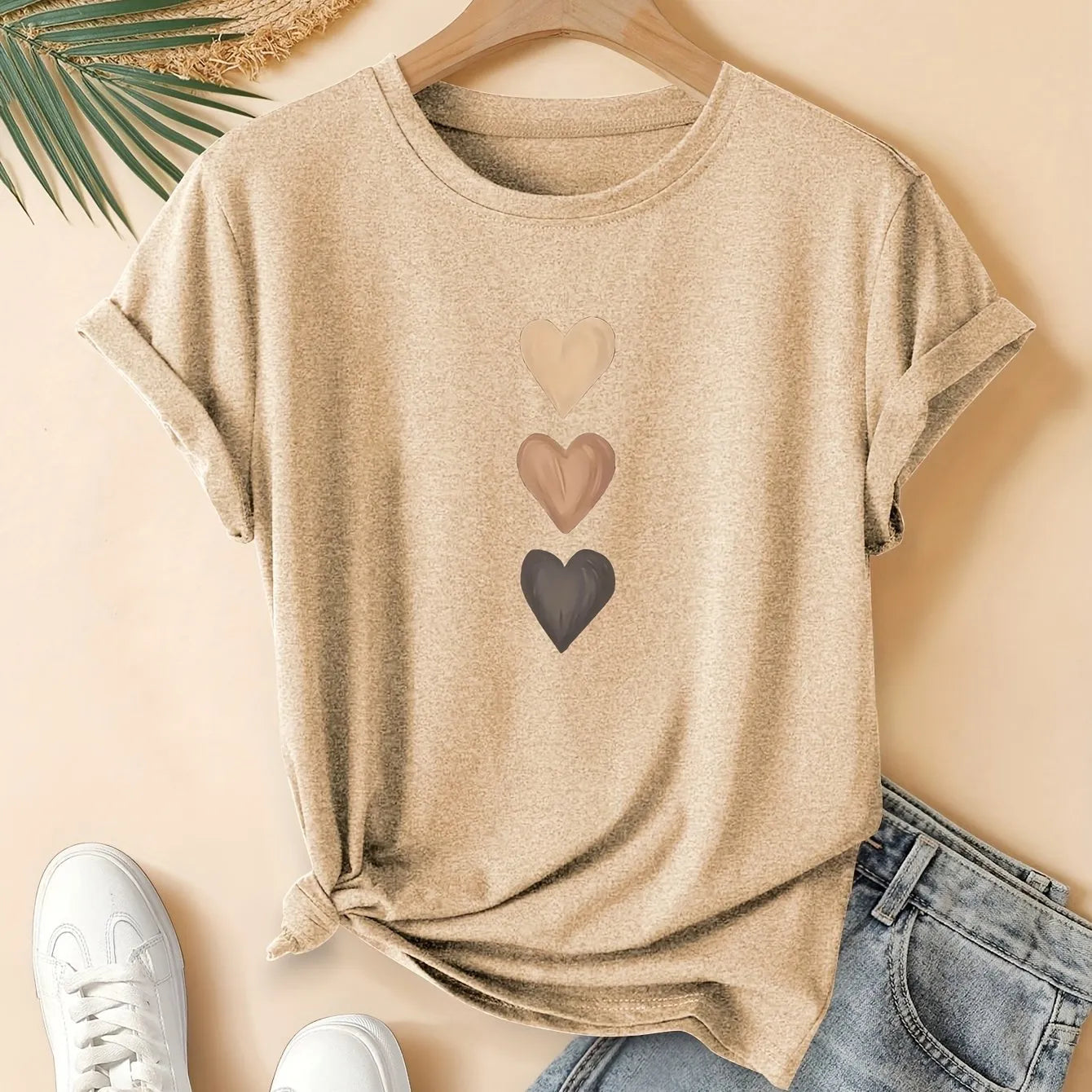 Women's short sleeve round neck t-shirt with an art retro pattern, in pure cotton fabric.