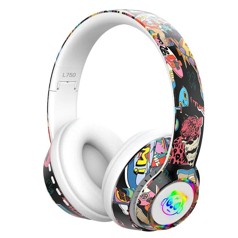 Over-ear wireless Bluetooth headset in white or black with stereo sound and 10-metre transmission range