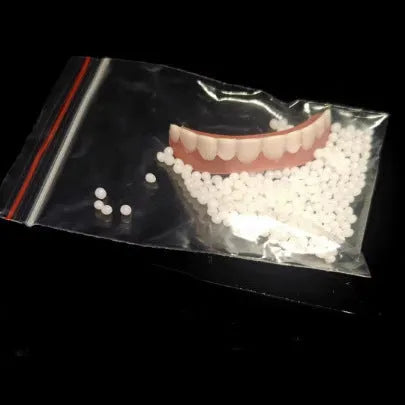Silicone simulation smile dentures for dental training with upper and lower teeth models
