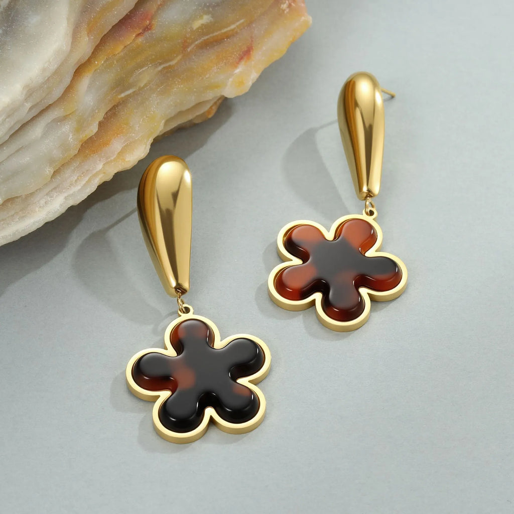Women's tortoiseshell resin hawksbill colour earrings in heart and flower designs with stainless steel and 18K gold plating