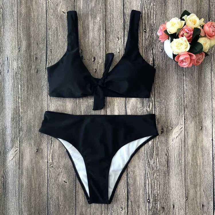 Solid colour bikini set in European style with sleeveless design and tight fit