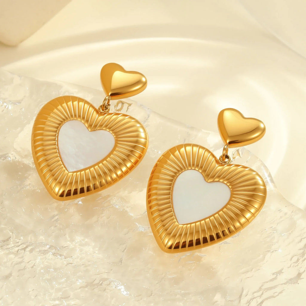 Gold-colour electroplated heart earrings with fritillary detail on stainless steel