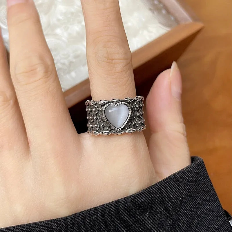 Retro adjustable heart ring with white moonlight design and thickened silver construction