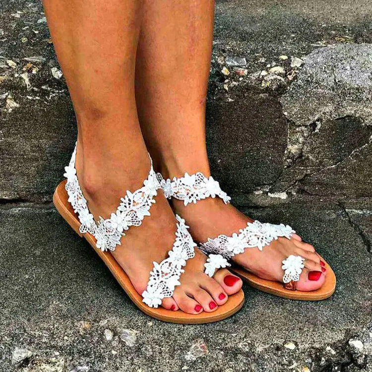 White plus size women's flat shoes with rhinestone floral decoration and round toe design
