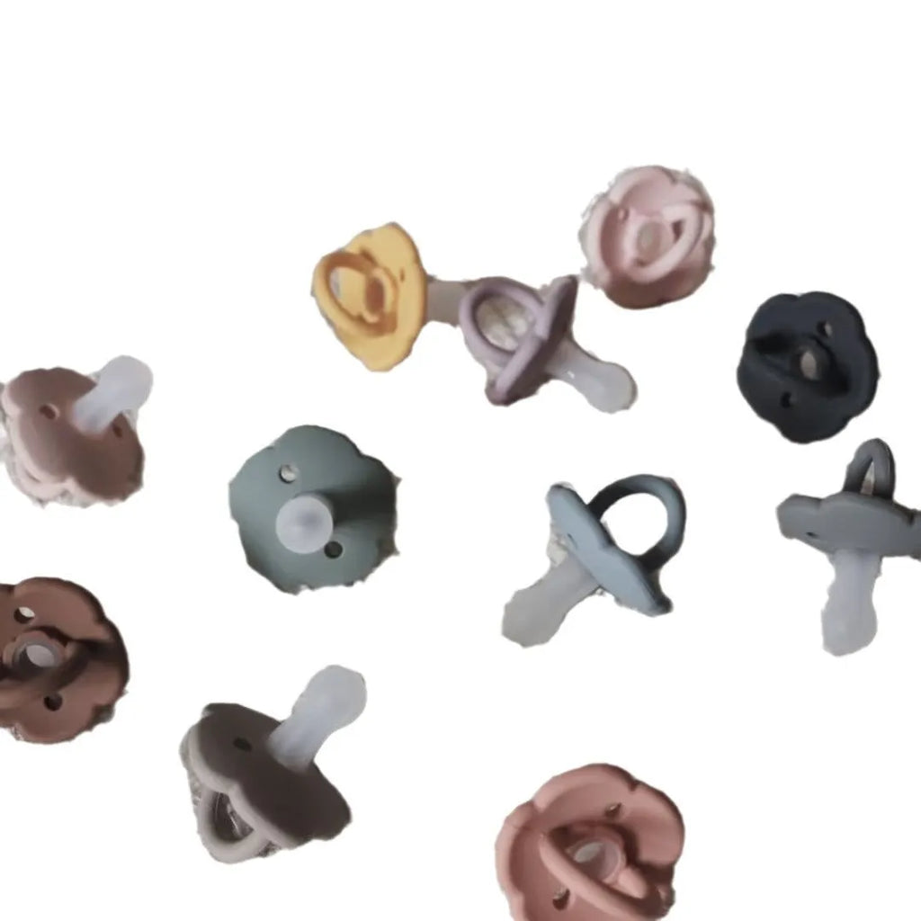 Silicone lace nipple baby pacifier for 0-6 months, 6.5 x 5 x 5cm, in apricot or light blue