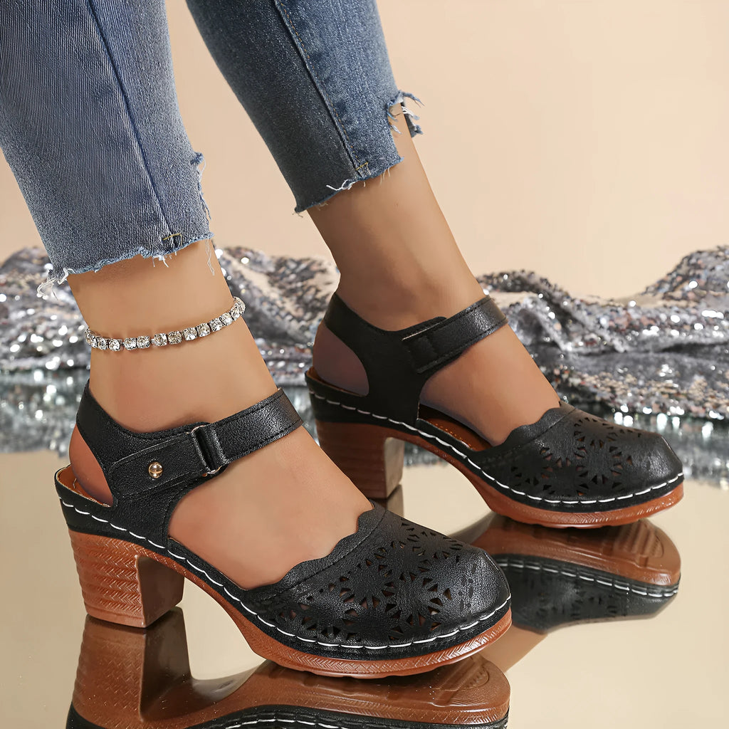 Women's hollow-out chunky-heel closed-toe sandals with Velcro closure in black