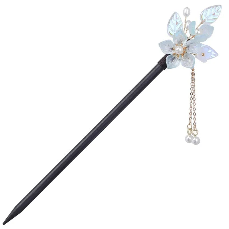 Retro Chinese style hairpin with blue Chinese bellflower floral design for updos