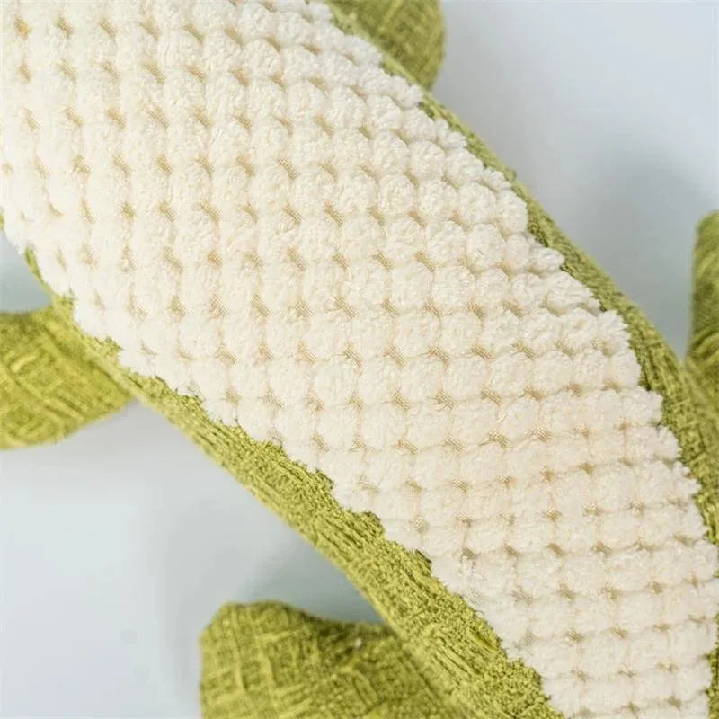 Corn grid texture pet plush toy with biting sound in blue, green and red colour options