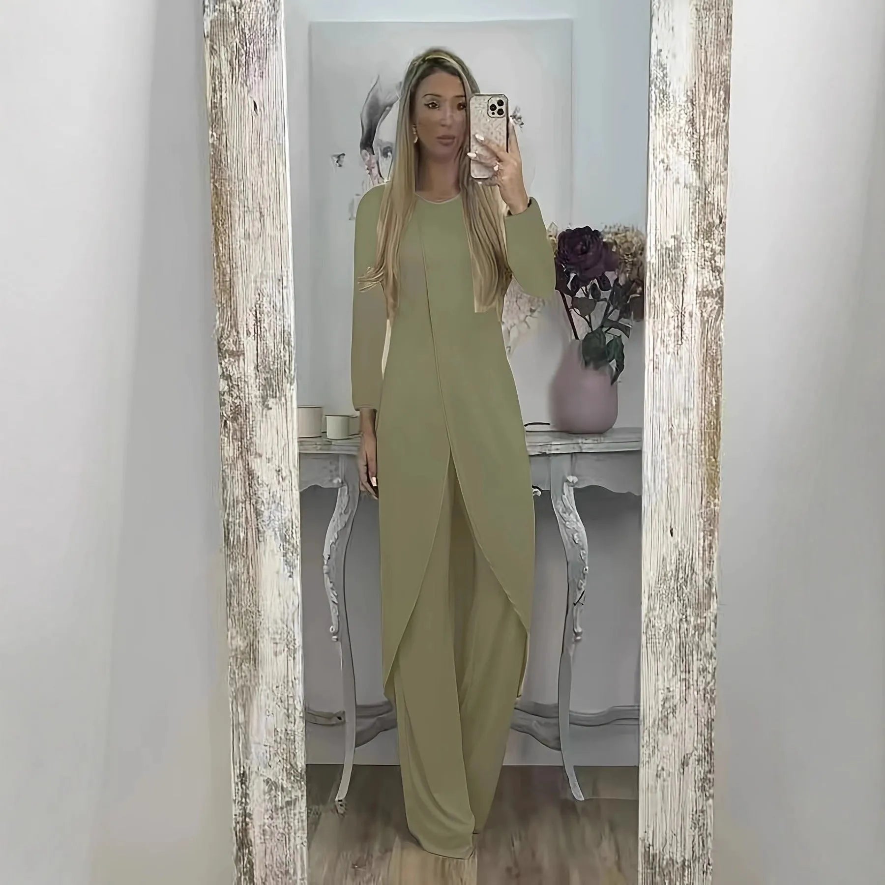 Casual long sleeve round neck top and matching trousers lounge set in polyester fabric