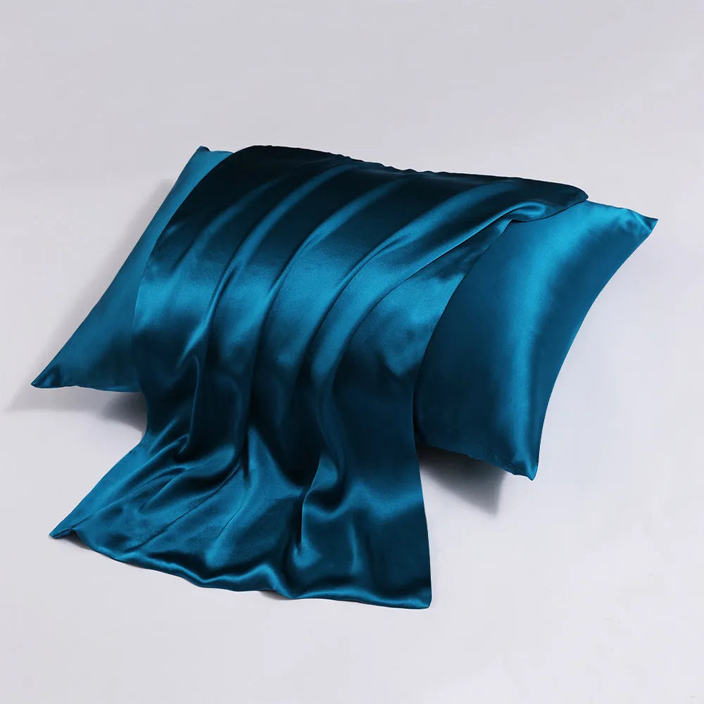 Silk pillowcase with concealed zipper in mulberry silk, double-sided design