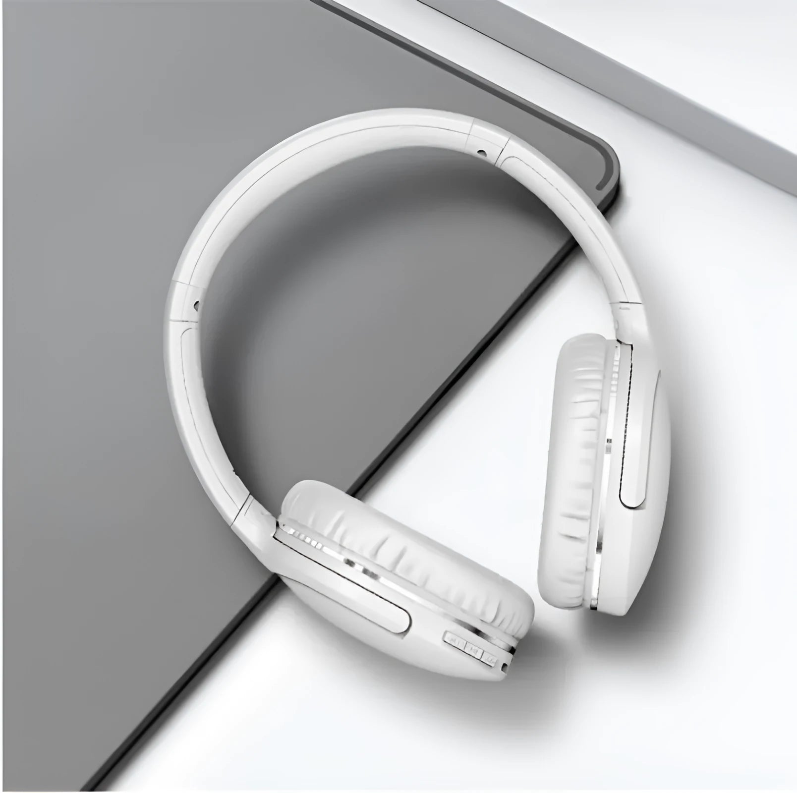 Wireless Bluetooth sports gaming headset in black or white with NFC connectivity