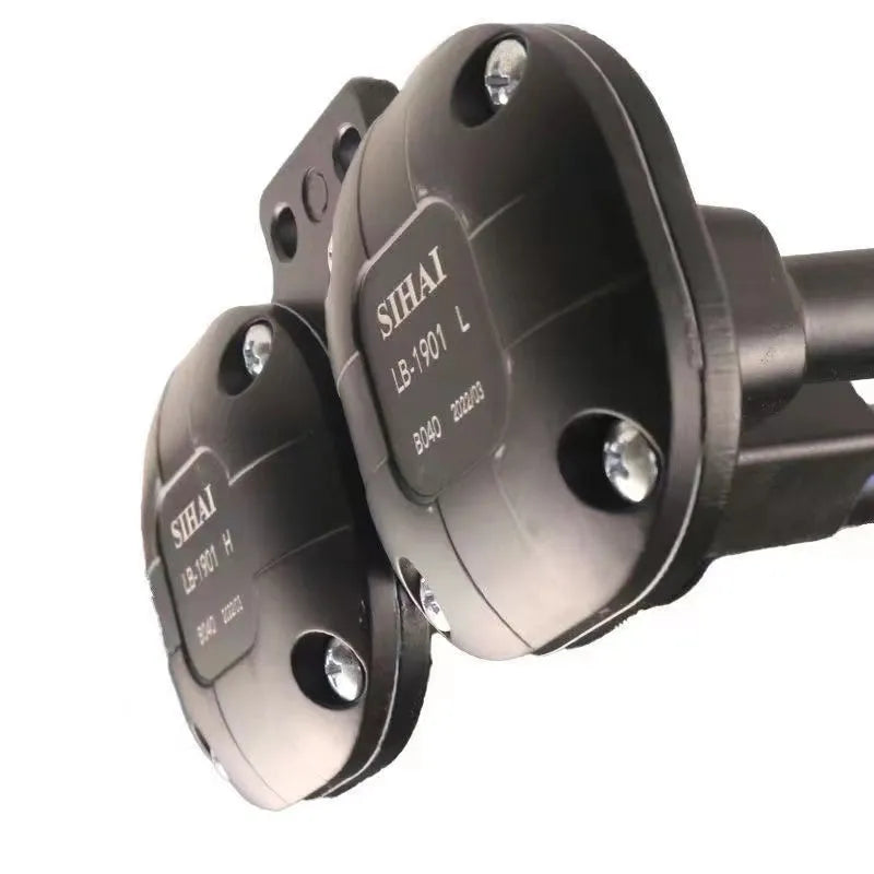 Black dual trumpet air horn and compressor kit for 12V and 24V vehicle installation