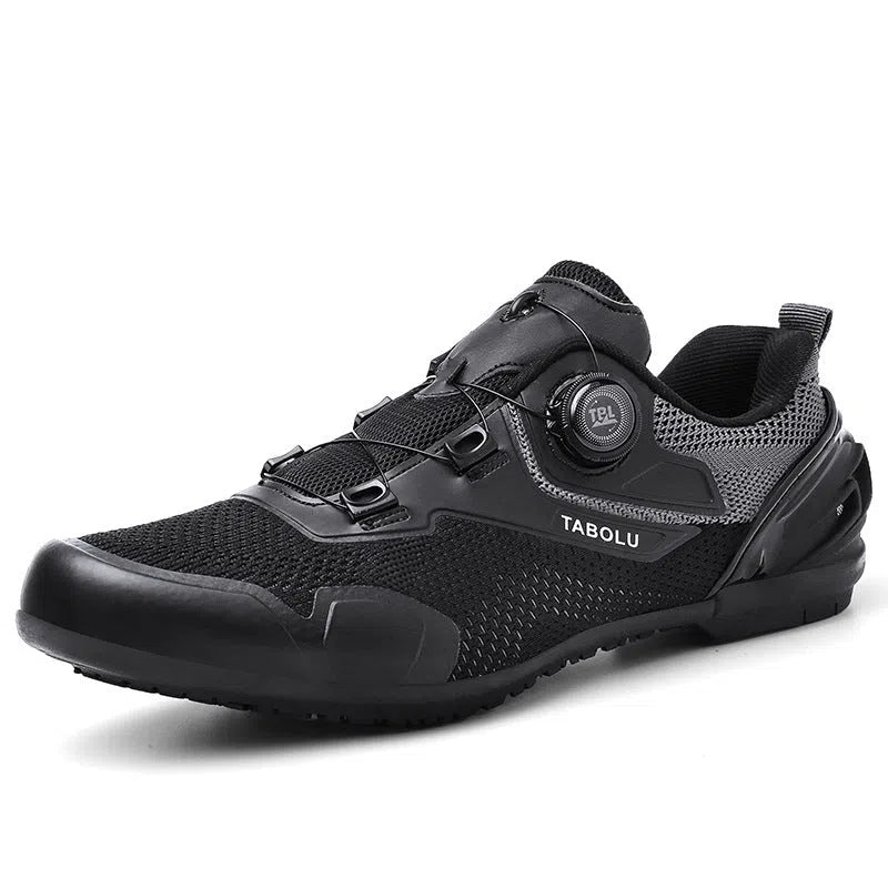 Breathable lightweight road cycling shoes in black with neutral fit