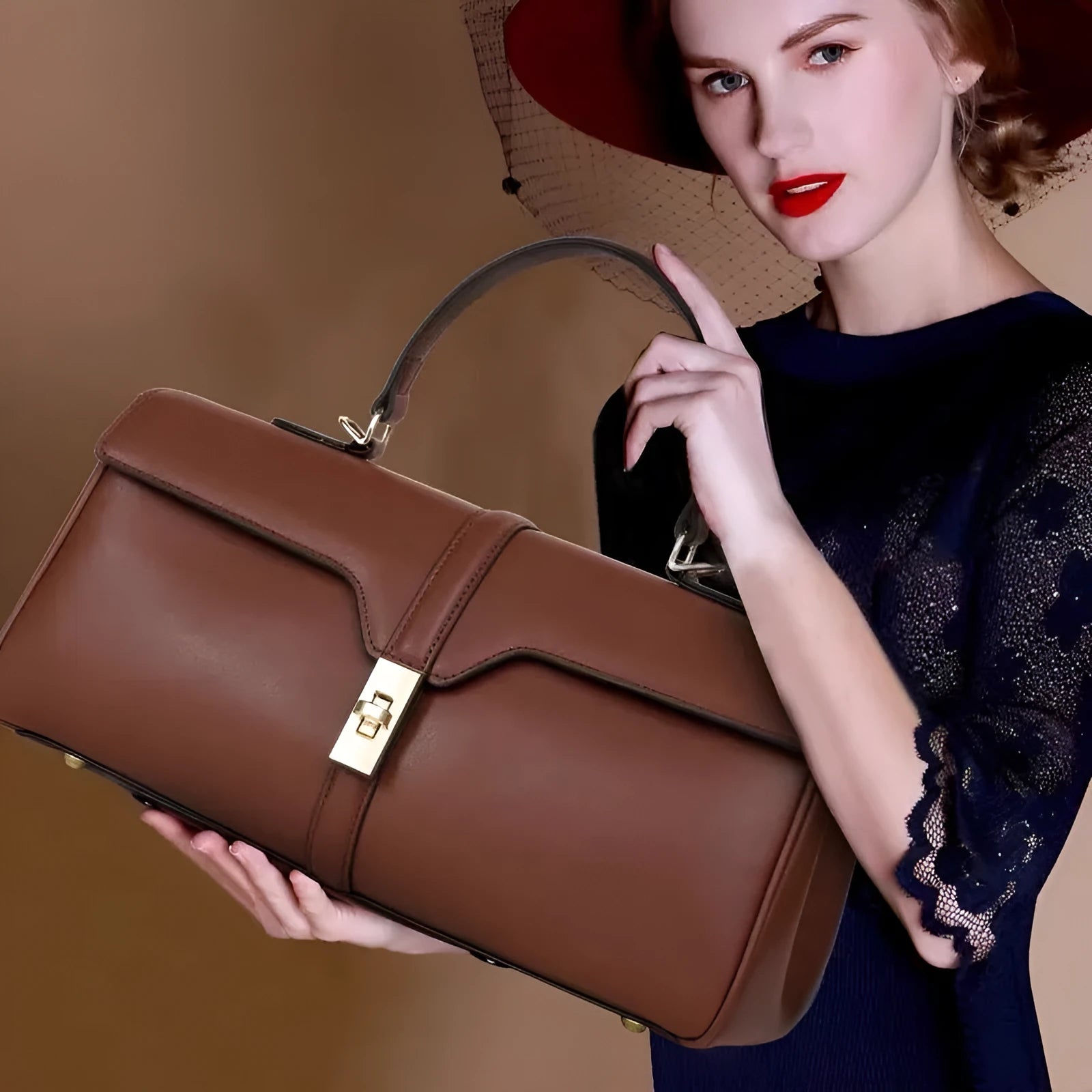 Women's cylindrical cowhide messenger bag in retro style with organised interior compartments