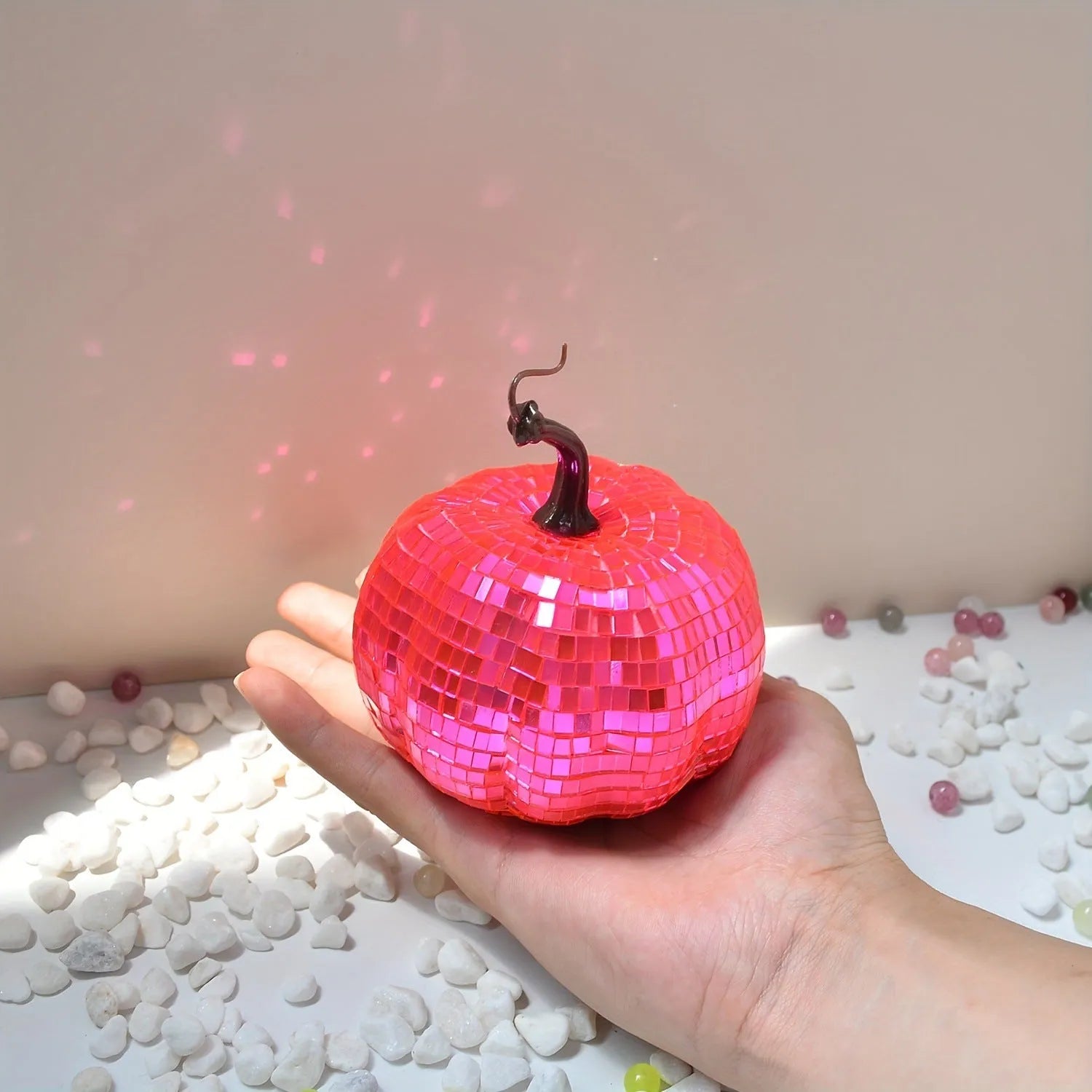 Glass pumpkin Halloween decoration with Chinese-style design and mirror finish