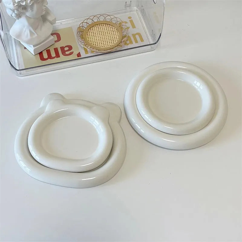White porcelain plate with bear doodle design, 15cm diameter, microwave safe ceramic tableware