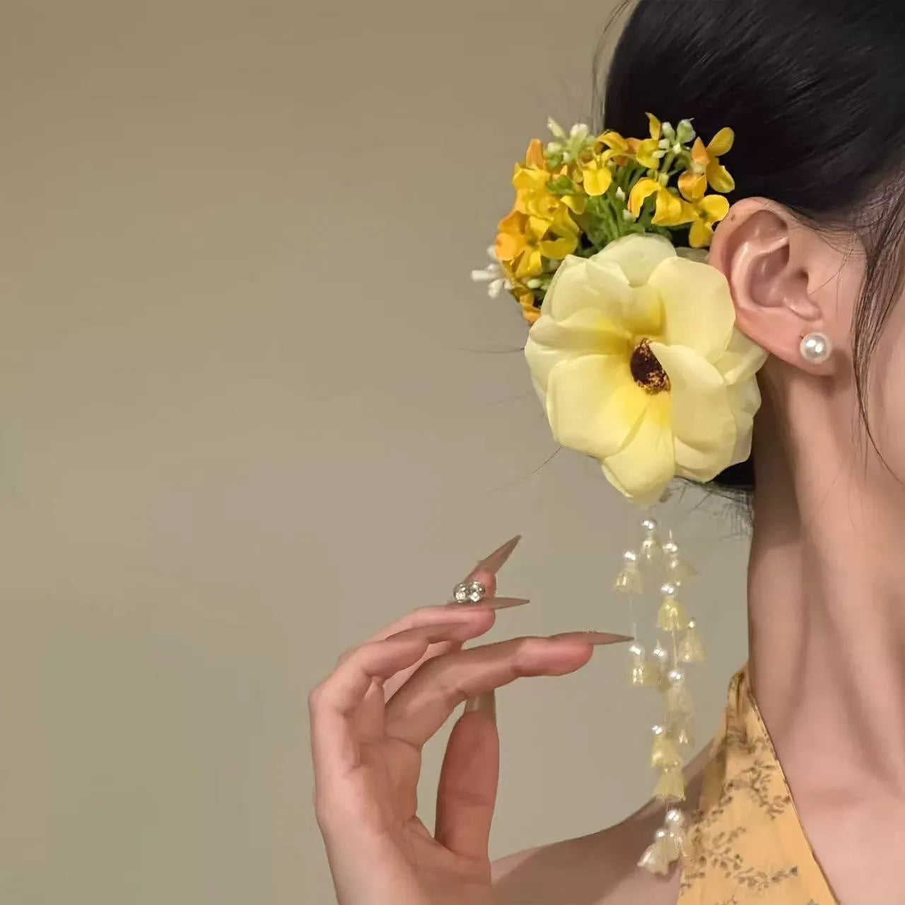 Linglan tassel side clip hair accessory with pearl and flower decorations in yellow colour