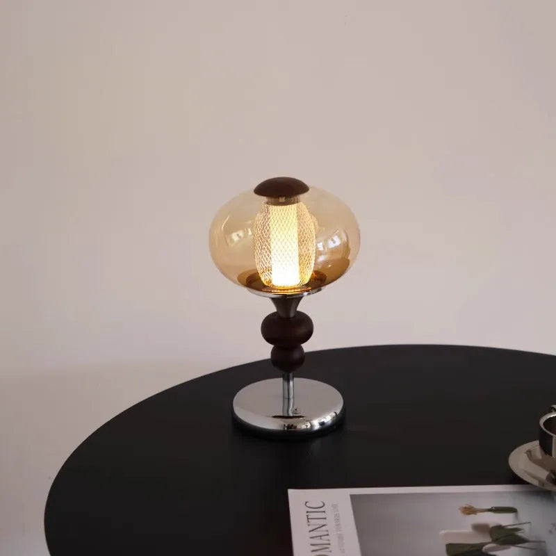 Solid wood retro palace table lamp with touch dimming and colour changing functions