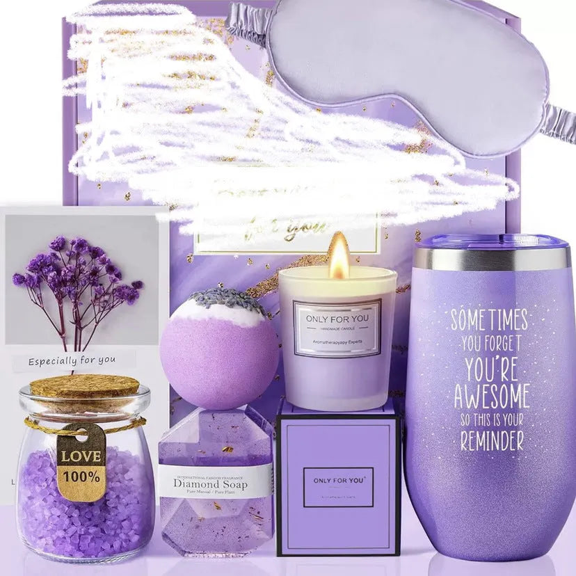 Soy wax aromatherapy candle gift set in a modern gift box with a choice of colour suits.