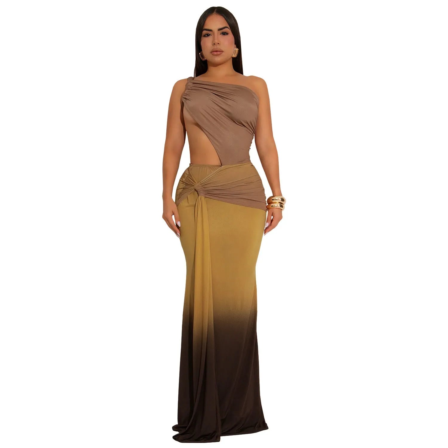 Women's sleeveless gradient colour dress with high waist and A-line long skirt.