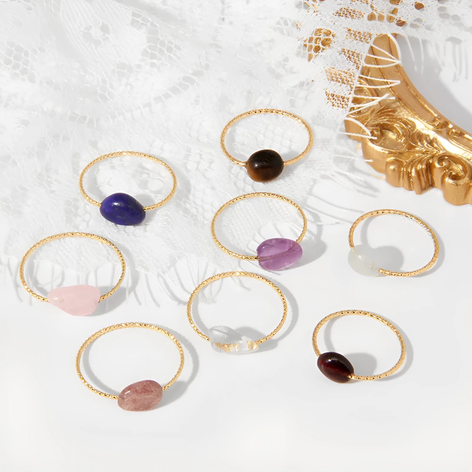 Original geometric design women's ring with a coloured agate stone centrepiece.